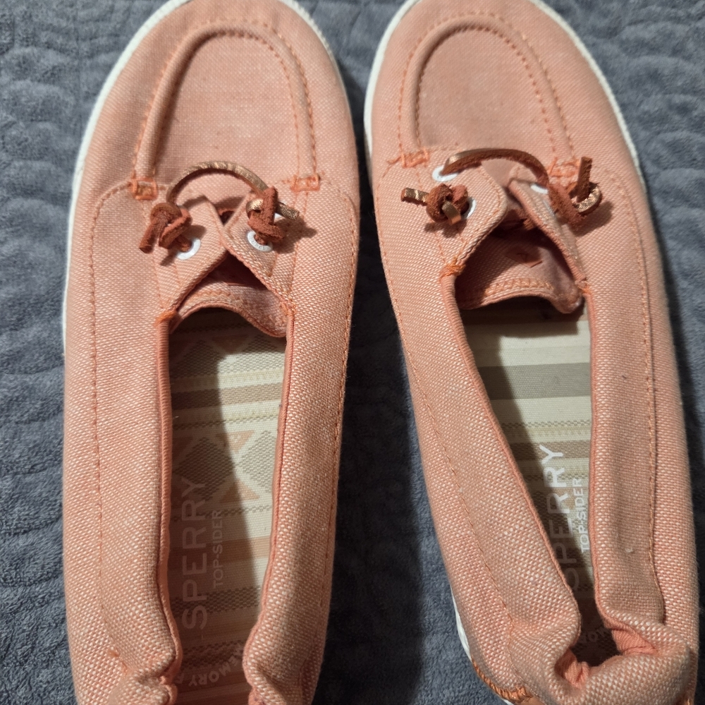 Sperry Women's Peach Canvas Sneakers Brand New,Size 10